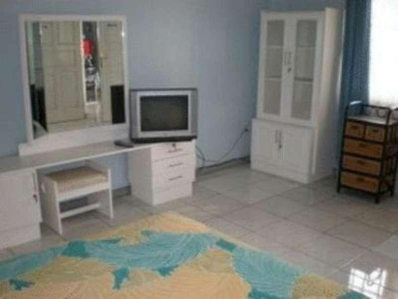 Bangka Bed And Breakfast จาการ์ตา ภายนอก รูปภาพ