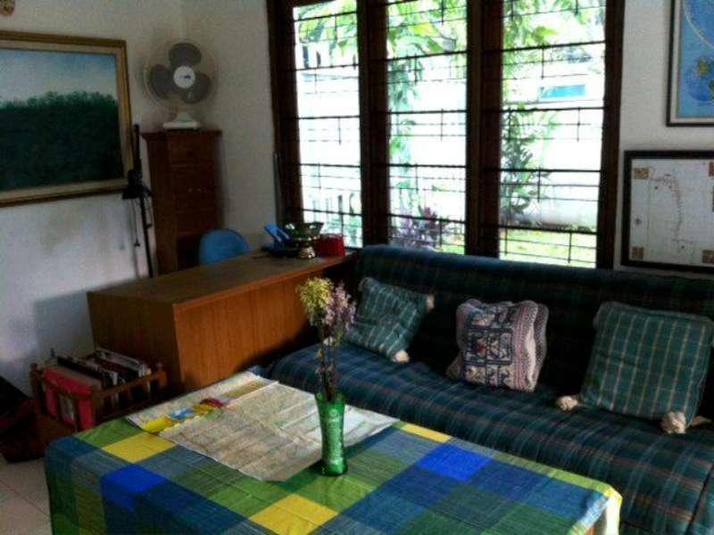Bangka Bed And Breakfast จาการ์ตา ภายนอก รูปภาพ