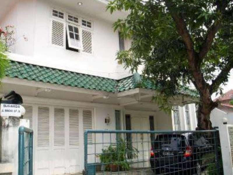 Bangka Bed And Breakfast จาการ์ตา ภายนอก รูปภาพ